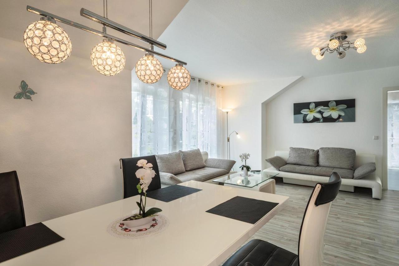 Familien-Apartment 1 Meersburg Eksteriør billede